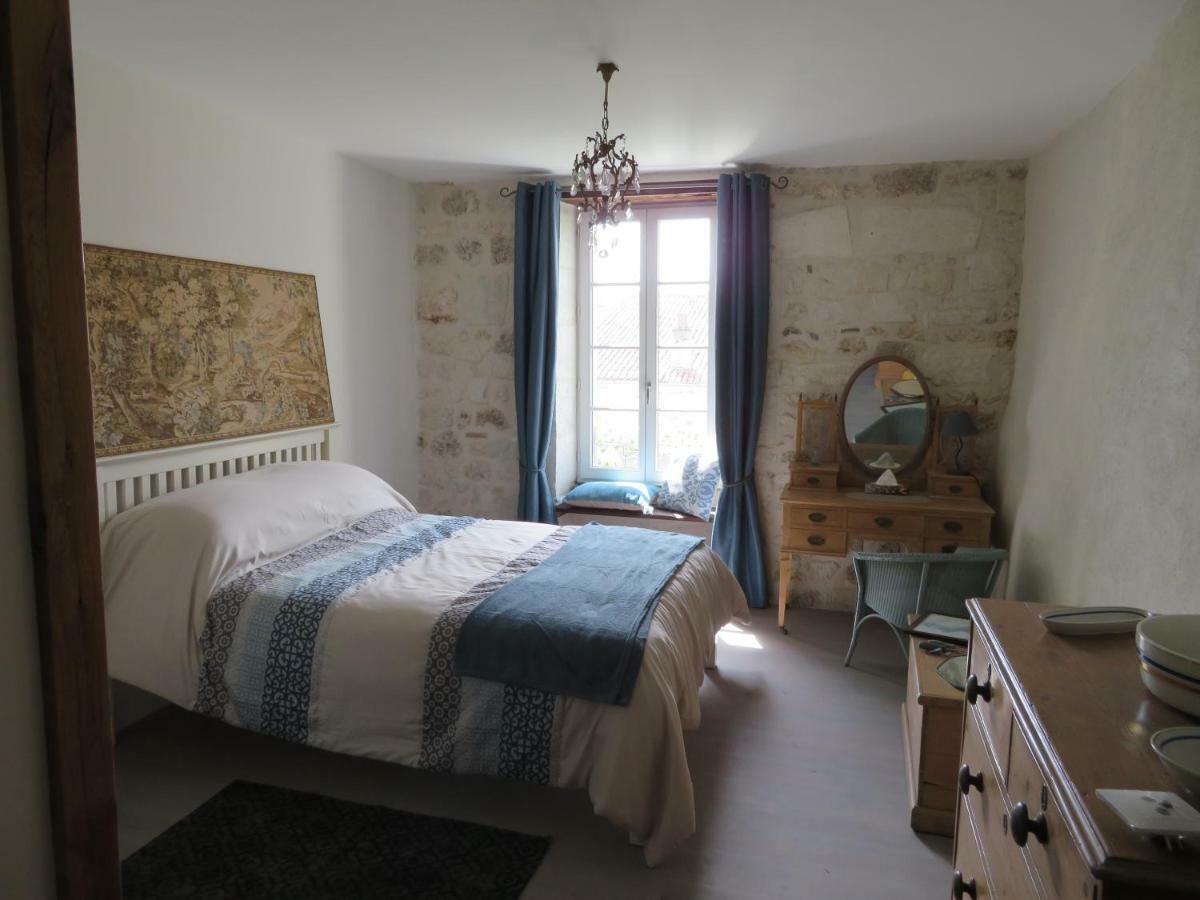 Apartment Bellevue Aubeterre-sur-Dronne Exterior photo